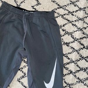 grey nike joggers